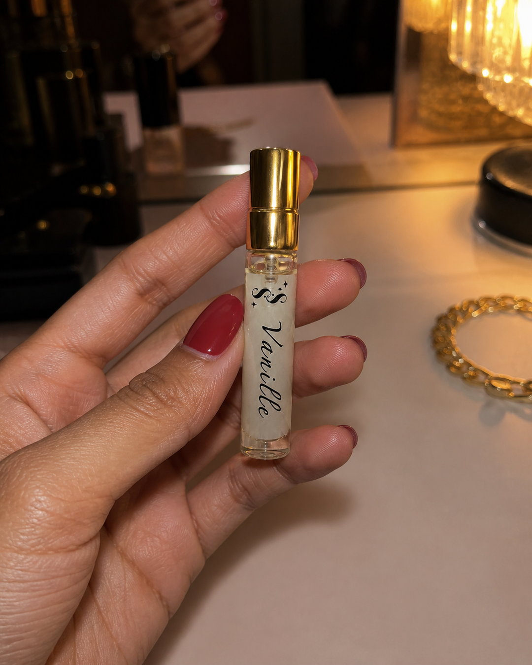 Vanille Sorella moments — A small-format Sorella moment made for touch-ups and plans that change.
